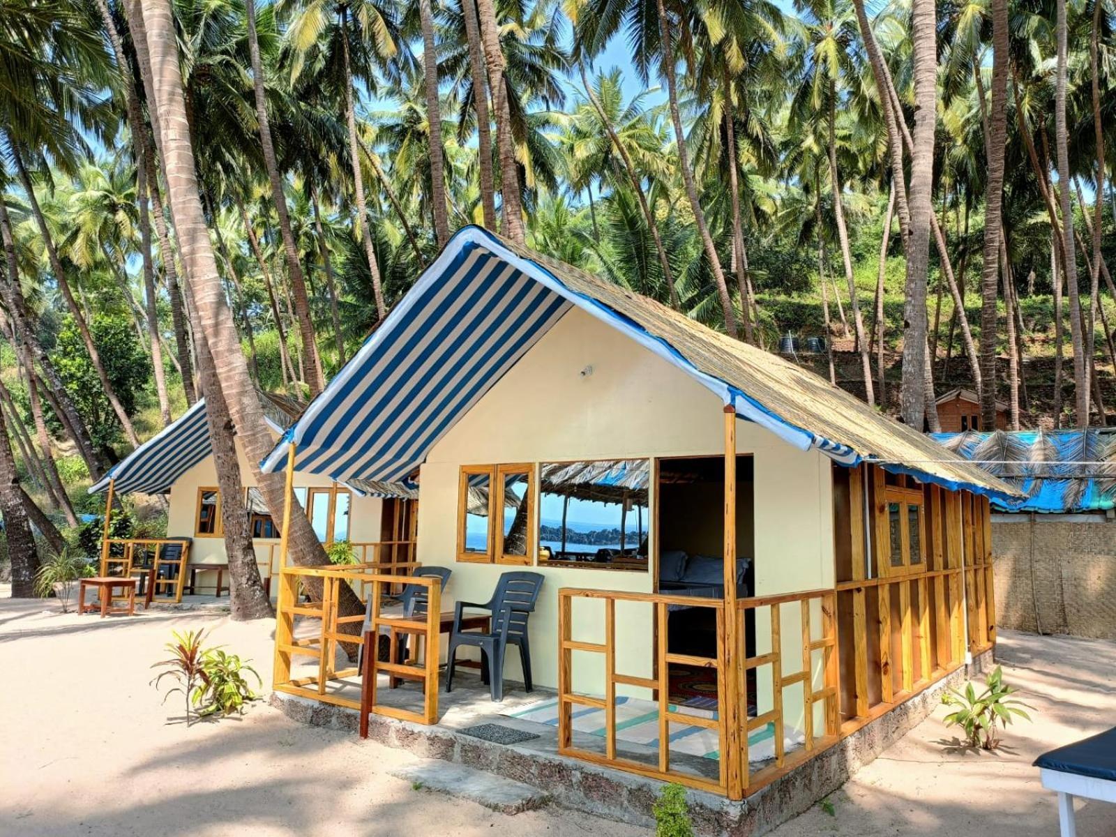 Cola Beach Sunset Bay Exterior photo